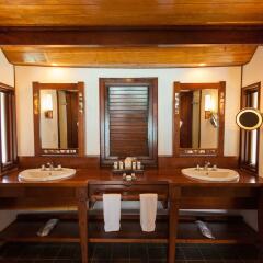 Отель Sofitel Bora Bora Private Island Французская Полинезия, Бора-Бора - отзывы, цены и фото номеров - забронировать отель Sofitel Bora Bora Private Island онлайн ванная фото 2
