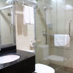 Yijiacun Hotel Zhongshan Ruiyuan ванная