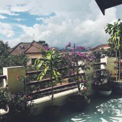 Отель The Balcony BnB Далат балкон