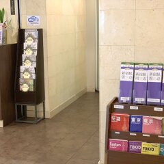 Tokyo Plaza Hotel банкомат