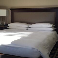 Отель Hilton Checkers США, Лос-Анджелес - 9 отзывов об отеле, цены и фото номеров - забронировать отель Hilton Checkers онлайн комната для гостей