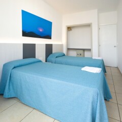 Отель Apartamentos Tramuntana комната для гостей фото 3