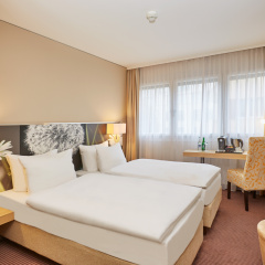 H+ Hotel Zürich in Zurich, Switzerland from 248$, photos, reviews - zenhotels.com guestroom photo 2