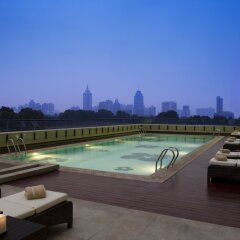 Отель JW Marriott Hotel Shenzhen Китай, Шэньчжэнь - отзывы, цены и фото номеров - забронировать отель JW Marriott Hotel Shenzhen онлайн бассейн фото 2