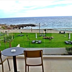 Отель Amphora Hotel & Suites Кипр, Пафос - 1 отзыв об отеле, цены и фото номеров - забронировать отель Amphora Hotel & Suites онлайн балкон