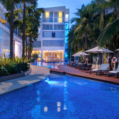 Отель Baraquda Pattaya - MGallery by Sofitel бассейн
