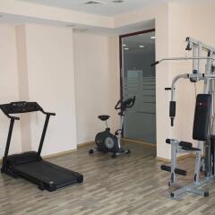 Hotel Gladiola фитнесс-зал