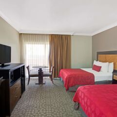 Отель Ramada Downtown West Лос-Анджелес удобства в номере