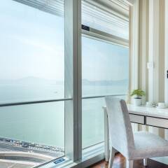 Отель Twin Tower Anthony Seaview Apart-Hotel Китай, Сямынь - отзывы, цены и фото номеров - забронировать отель Twin Tower Anthony Seaview Apart-Hotel онлайн балкон
