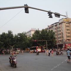 Отель Jinjiang Inn (Xi'an Wujiao Subway Station Airport Bus) Китай, Сиань - отзывы, цены и фото номеров - забронировать отель Jinjiang Inn (Xi'an Wujiao Subway Station Airport Bus) онлайн развлечения