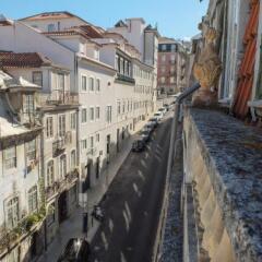 Back To Lisbon Hostel Лиссабон балкон