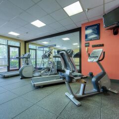 Отель Hampton Inn Meridian фитнесс-зал
