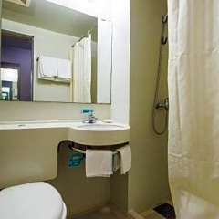 Отель Jinjiang Inn (Xi'an Wujiao Subway Station Airport Bus) Китай, Сиань - отзывы, цены и фото номеров - забронировать отель Jinjiang Inn (Xi'an Wujiao Subway Station Airport Bus) онлайн ванная
