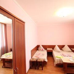 Гостиница Эдельвейс в Анапе отзывы, цены и фото номеров - забронировать гостиницу Эдельвейс онлайн Анапа комната для гостей фото 3