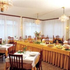 Hotel Milano "ile De France" Римини питание