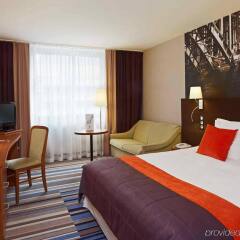 Mercure Warszawa Centrum in Warsaw, Poland from 139$, photos, reviews - zenhotels.com guestroom