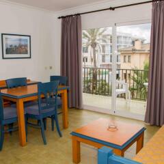 Отель Apartamentos Charly's Can Picafort комната для гостей