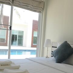 Отель The Beach Village Resort комната для гостей