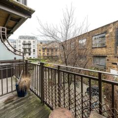 Отель NEW 2 Bedroom Flat in the Heart of Holloway балкон
