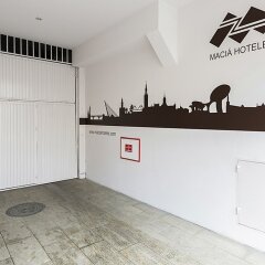 Отель Macia Sevilla KUBB Испания, Севилья - 7 отзывов об отеле, цены и фото номеров - забронировать отель Macia Sevilla KUBB онлайн спортивное сооружение