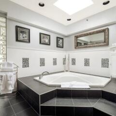 Отель Rosellen Suites At Stanley Park Канада, Ванкувер - отзывы, цены и фото номеров - забронировать отель Rosellen Suites At Stanley Park онлайн питание фото 3
