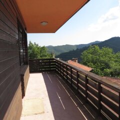 Отель Guest House Daskalov Боженци балкон