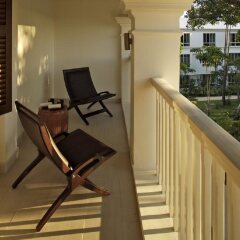 Отель Amara Sanctuary Resort Sentosa (SG Clean) Сингапур, Сингапур - 1 отзыв об отеле, цены и фото номеров - забронировать отель Amara Sanctuary Resort Sentosa (SG Clean) онлайн балкон