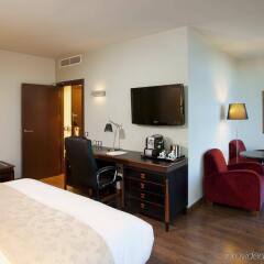 Отель Crowne Plaza Madrid Airport удобства в номере