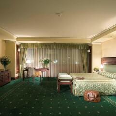 Grand Hotel Sofia комната для гостей