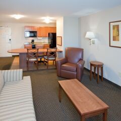 Отель Candlewood Suites Lafayette комната для гостей фото 4