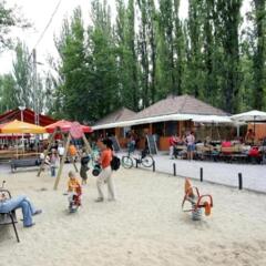 Hunor Hotel пляж