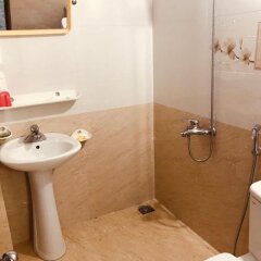 Thuy Duong Ha Long Hotel - Hostel ванная