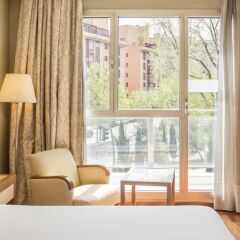 Hotel ILUNION Alcalá Norte удобства в номере фото 2