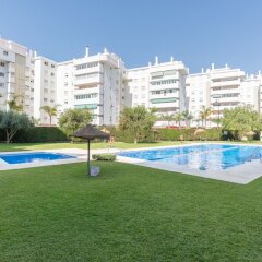 Апартаменты MalagaSuite Fuengirola Studio Фуэнхирола бассейн