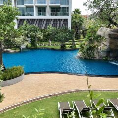 Отель Among Riviera City Of Sky Pattaya Паттайя приотельная территория фото 2
