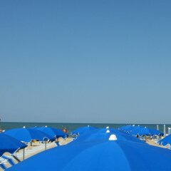Hotel Ghirlandina Римини бассейн
