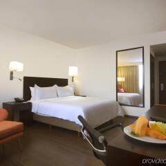 Отель Fiesta Inn Insurgentes Sur Мехико в номере