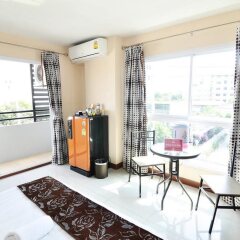 Отель ZEN Rooms Buddy Place балкон