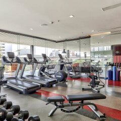 Отель Doubletree By Hilton Sukhumvit Бангкок фитнесс-зал