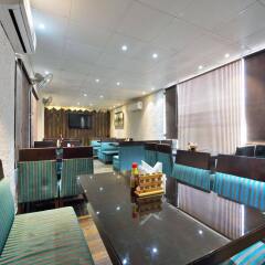 OYO 9761 Hotel Clark Heights интерьер отеля