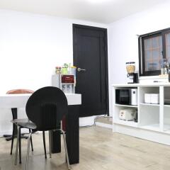 Отель Moons Hostel Южная Корея, Сеул - 2 отзыва об отеле, цены и фото номеров - забронировать отель Moons Hostel онлайн комната для гостей фото 2
