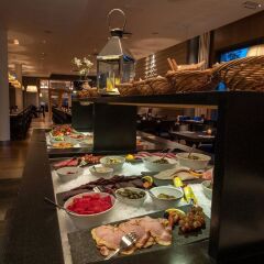 Quality Hotel Skifer питание