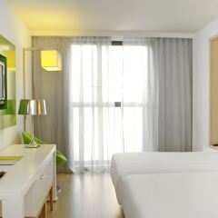 Doubletree By Hilton Hotel Girona In Girona Spain From 111 Photos Reviews Zenhotels Com