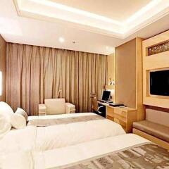 Funiton Hotel комната для гостей