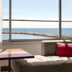 Отель Pullman Marseille Palm Beach гостиничный бар