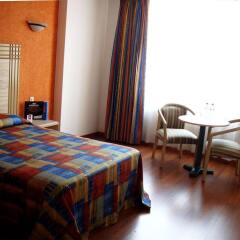 Hotel Cervantes Гвадалахара комната для гостей