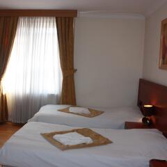 Corner House Hotel комната для гостей
