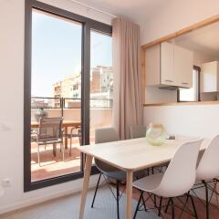 Апартаменты Click&Flat Europa Fira Apartments в номере