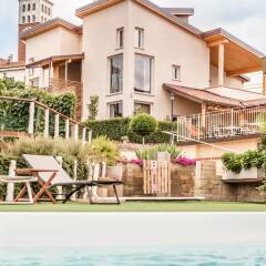 Отель La Rosa Gialla Здание Barolo спортивное сооружение