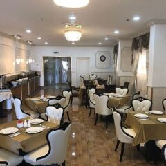 Отель Royal Hotel Sharjah ОАЭ, Шарджа - отзывы, цены и фото номеров - забронировать отель Royal Hotel Sharjah онлайн питание фото 2